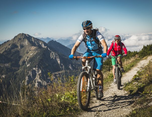Mountainbiken auf dem Hochfelln bei Bergen im Herbst, Copyright: Chiemgau Tourismus e.V.