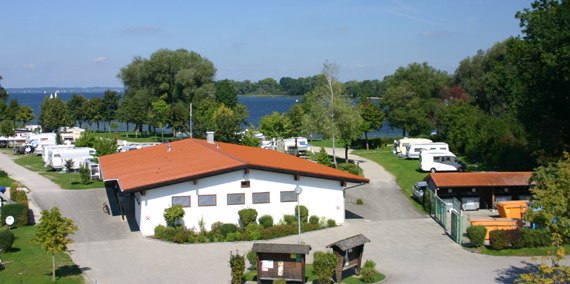 Toilettenhaus See, © Chiemsee Camping